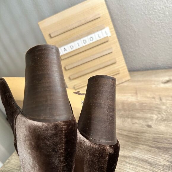 Steve Madden Women’s 8 Kaitt Velvet Booties Boots - Picture 2 of 6